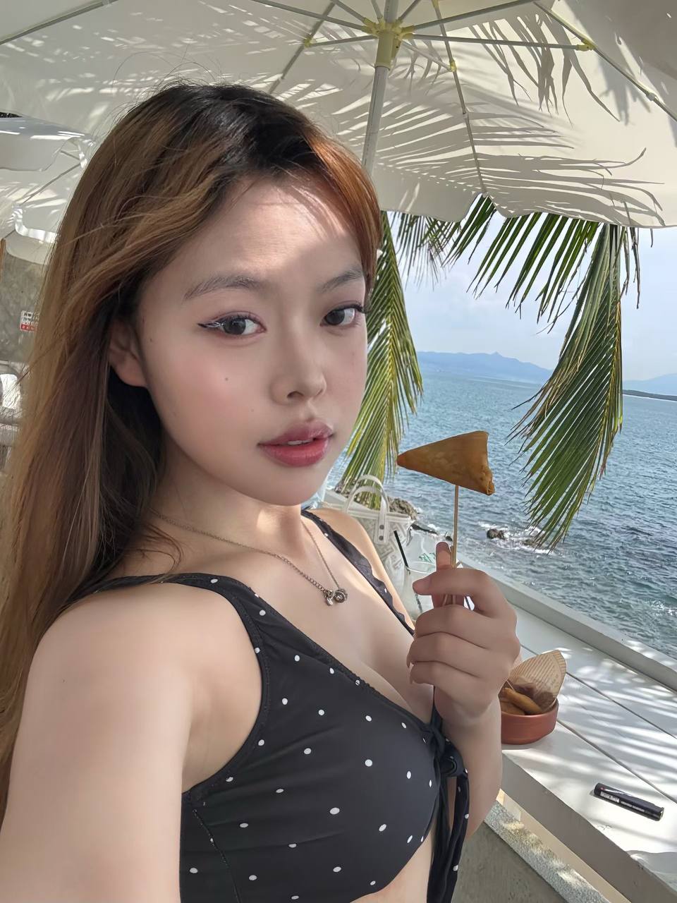 四川 巴中 19岁 168cm 57 C杯 抽烟纹身:无 SM:是 无套:是 口交:是 过夜:否 同居:否 可飞:能 特点:在校艺术生,会美声,性格阳光开朗,善于倾听。梨形身材屁股很大,全脸原生素颜无压力。温柔体贴,会做饭可以照顾哥哥。懂得礼貌,谈吐文雅有素质,情绪稳定不做作。