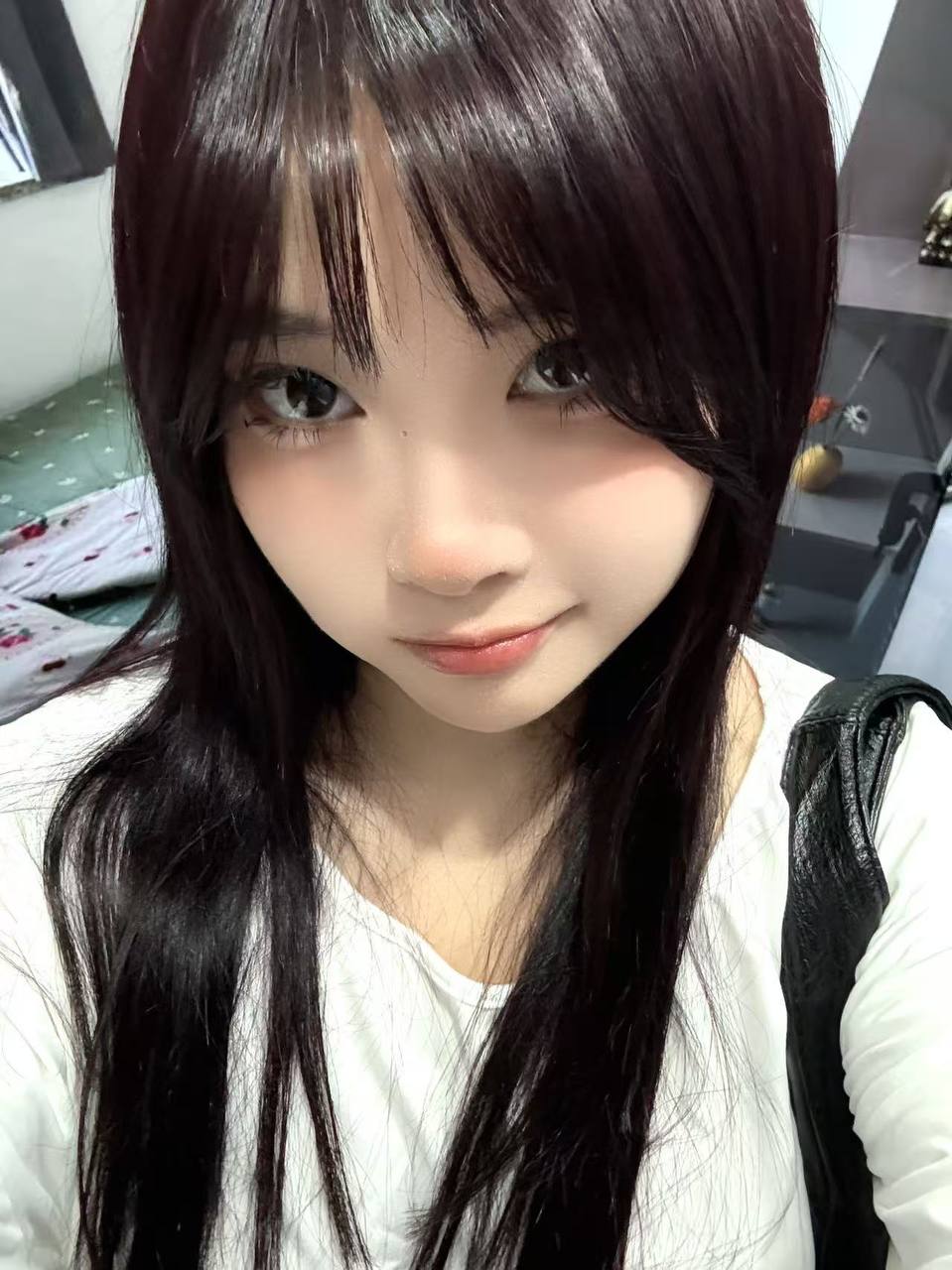 广东 广州 23岁 157cm 100 C杯 抽烟纹身:偶尔 SM:是 无套:否 口交:可 过夜:可 同居:可 可飞:能 特点:有素质，情绪价值拉满，贴心会撒娇，格开朗，活泼有趣