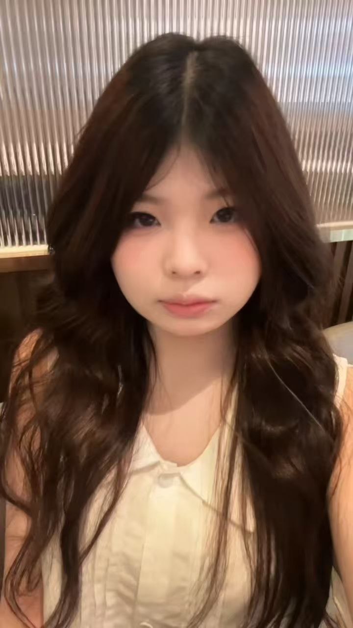 福建 漳州 18岁 158cm 114 C杯 抽烟纹身:不 SM:否 无套:否 口交:可 过夜:否 同居:未知 可飞:暂时不能