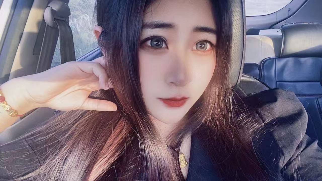 陕西 西安 22岁 168cm 112 C杯 抽烟纹身:无 SM:否 无套:否 口交:否 过夜:可 同居:否 可飞:可 特点:性格脾氣好 懂男人 放得開 高 大长腿 曲线好