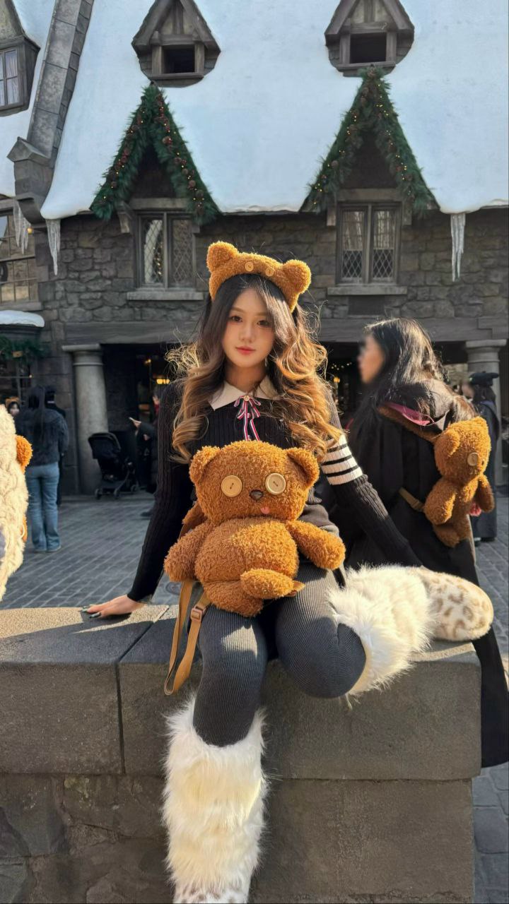 广西 南宁 19岁 165cm 102 C杯 抽烟纹身:否 SM:能 无套:否 口交:可 过夜:可 同居:可 可飞:能 特点:可甜可盐可御 学校可以请假提前说 活还行 水很多 皮肤白 耐c 可以穿制服 配合度高 情绪价值到位