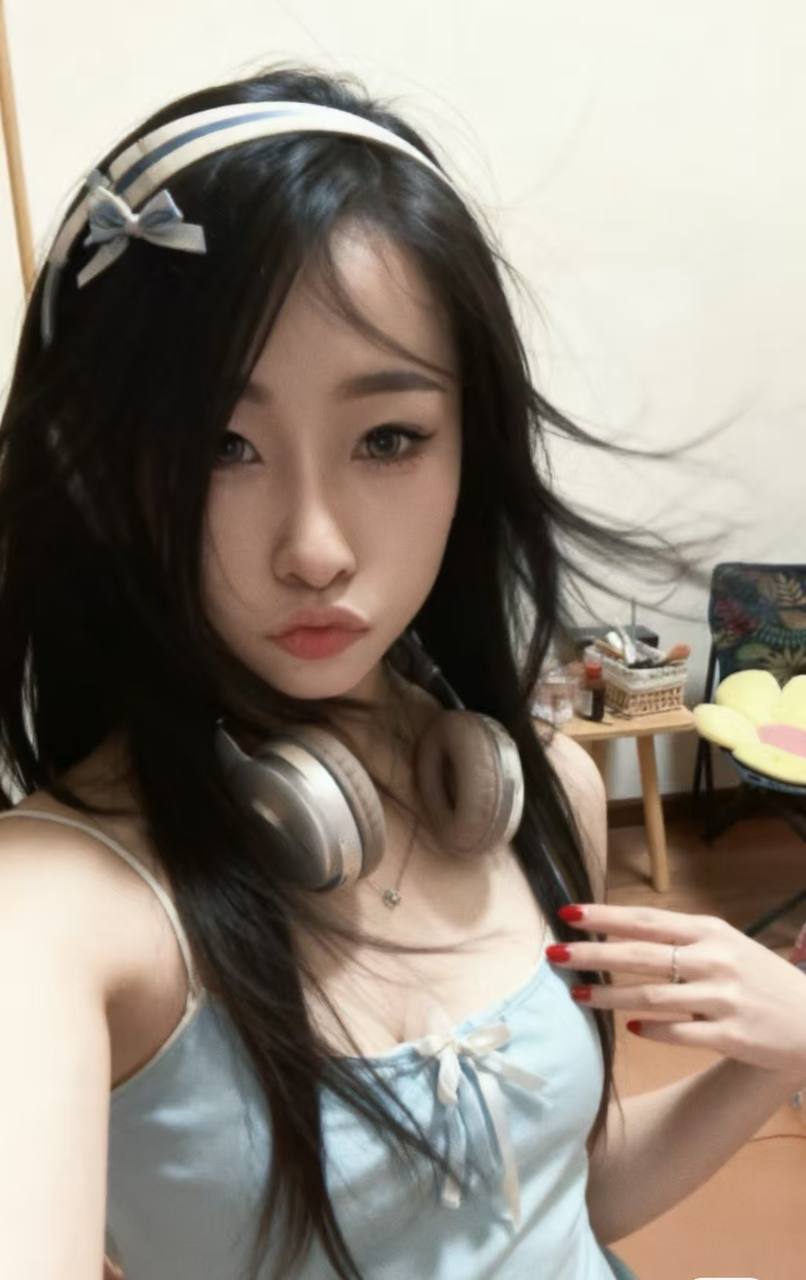 贵州 贵阳 23岁 158cm 91 D杯 抽烟纹身:无纹身 SM:否 无套:可 口交:可 过夜:可 同居:否 可飞:可 特点:乖巧幽默，能说会唱