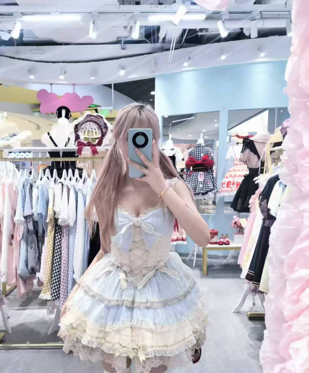 上海 闵行区 23岁 163cm 49 B杯 抽烟纹身:无纹身 SM:是 无套:否 口交:可 过夜:可 同居:可 可飞:异地地区:港澳 特点:性格好 听话 事少 jk洛丽塔穿搭 比较害羞反差