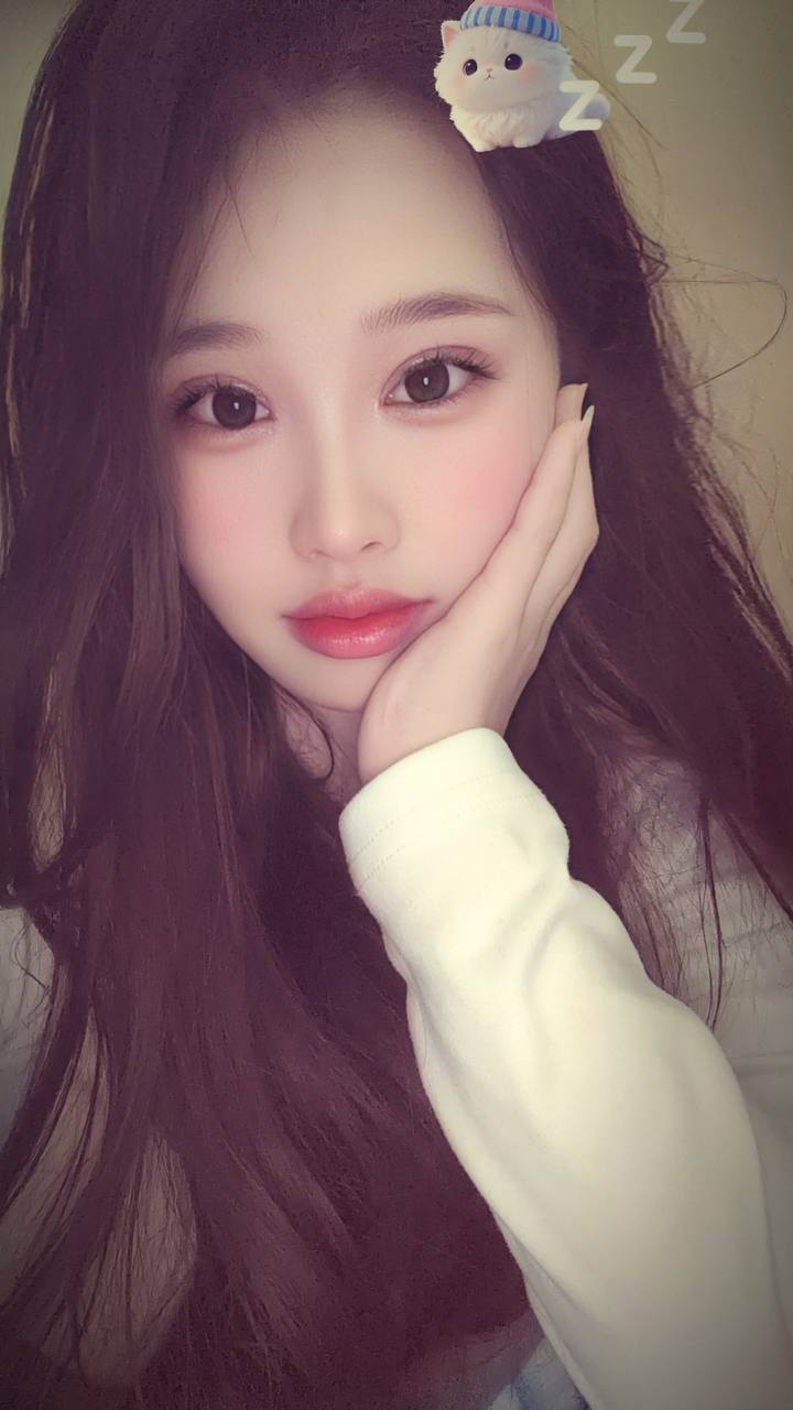 贵州 贵阳 24岁 164cm 112 D杯 抽烟纹身:无纹身 SM:否 无套:可 口交:可 过夜:可 同居:可 可飞:可 特点:胸大身材好