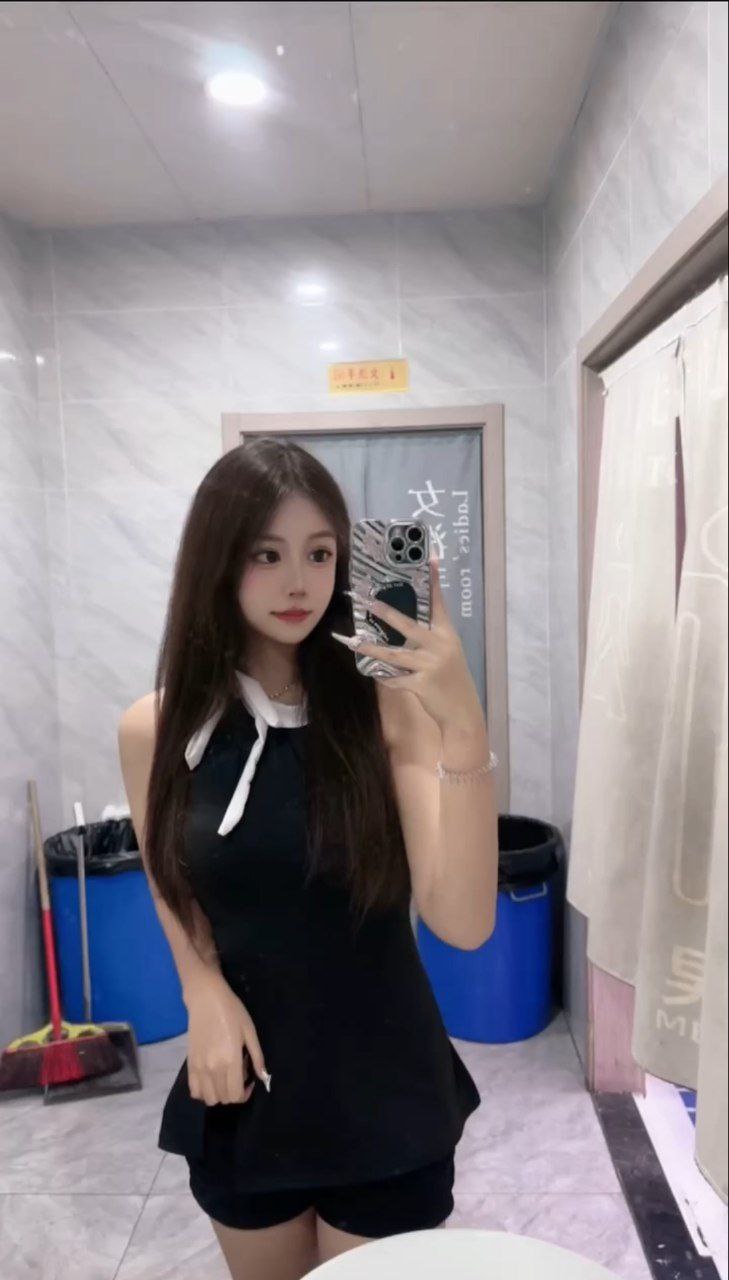 江苏 无锡 19岁 172cm 113 C杯 抽烟纹身:无 SM:是 无套:否 口交:否 过夜:是 同居:是 可飞:可 特点:腿长 熊大 会夹 会古筝 与人为善,真诚, 性格温柔 开朗,骚