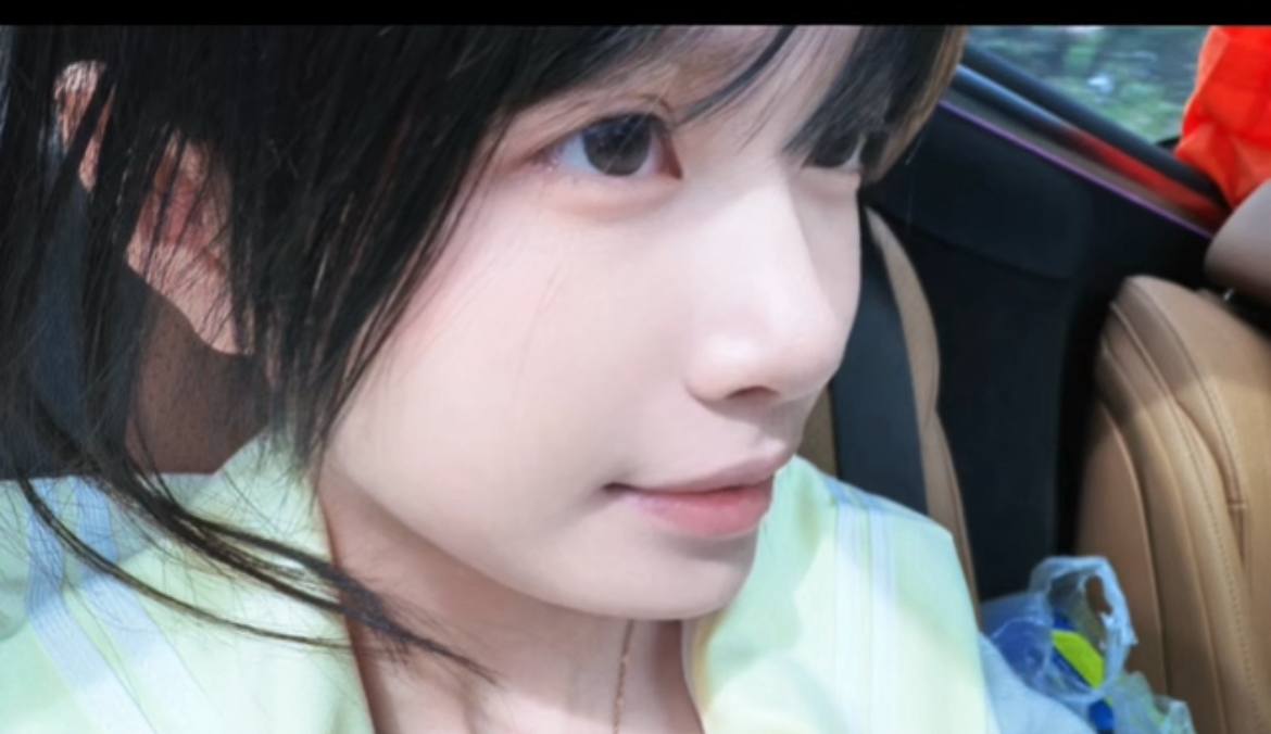 广东 汕头 18岁 150cm 70 A杯 抽烟纹身:抽烟不纹身 SM:是 无套:可 口交:可 过夜:可 同居:可 可飞:能,广东及周边地区 特点:会吃饭睡觉洗澡下雨知道回家