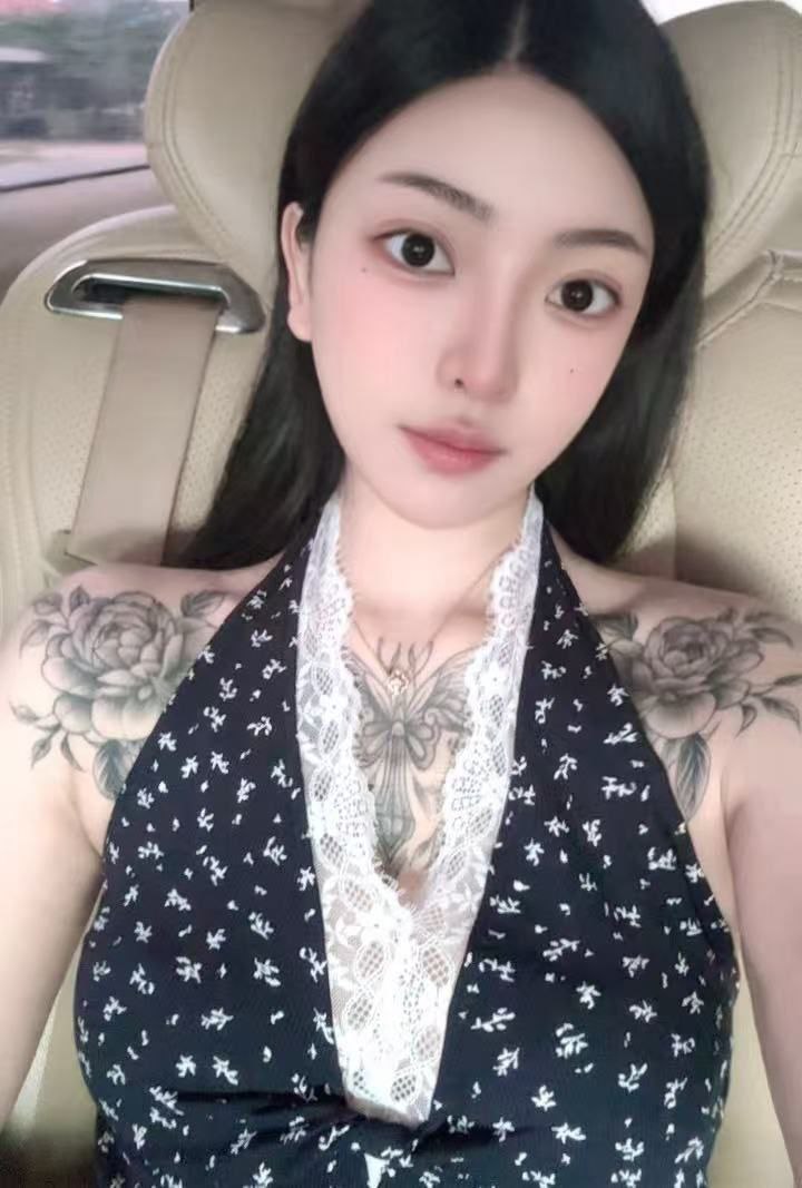 浙江 嘉兴 25岁 160cm 98 C杯 抽烟纹身:偶尔抽 SM:是 无套:可 口交:否 过夜:否 同居:看情况 可飞:可 特点:性格温柔