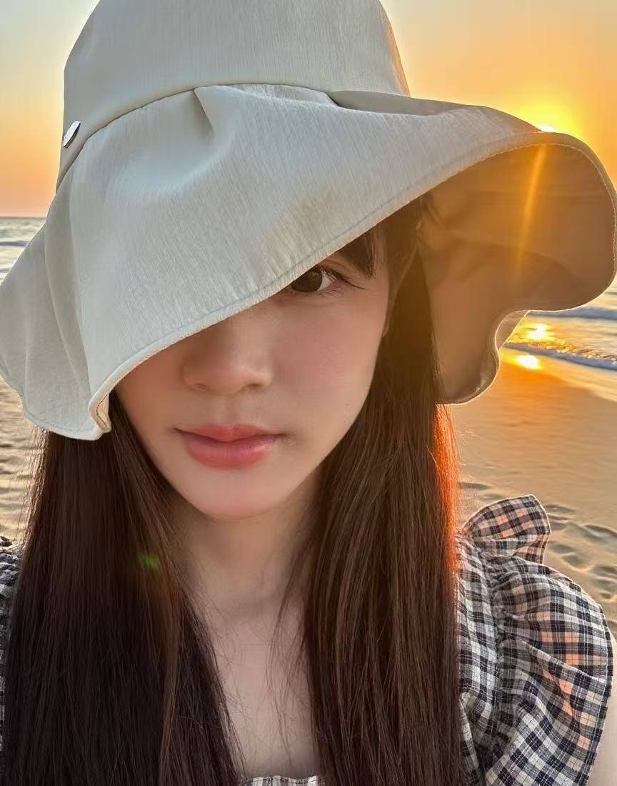 湖北 武汉 22岁 165cm 92 A杯 抽烟纹身:无纹身 SM:否 无套:否 口交:否 过夜:可 同居:可 可飞:可 其他省份 特点:长相甜美 性格活泼 好养活