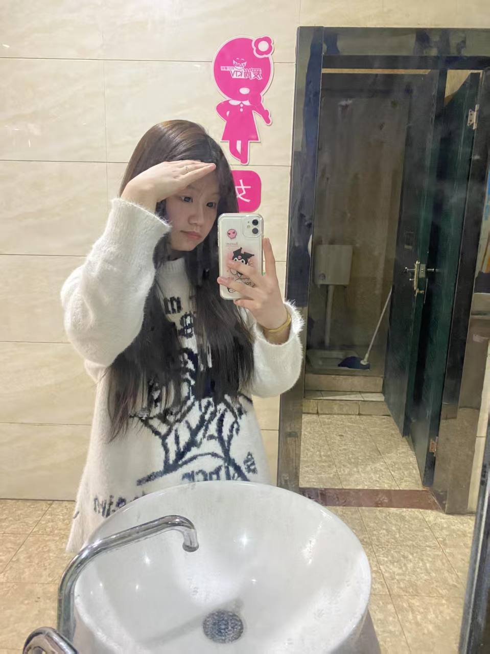 山西 太原 18岁 164cm 105 D杯 抽烟纹身:无纹身 SM:否 无套:否 口交:可 过夜:可 同居:可 可飞:能 特点:听话皮肤白,有趣活泼性格好