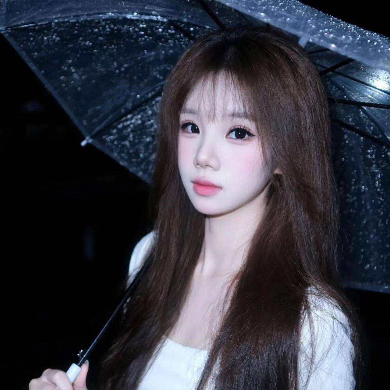 广东 广州 3岁 160cm 93 A杯 抽烟纹身:不会 可以学 SM:否 无套:否 口交:否 过夜:偶尔可 同居:可 可飞:可 特点:配合