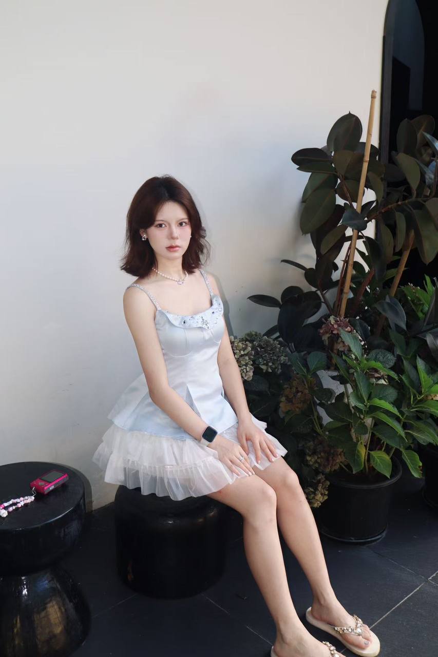 四川 成都 20岁 165cm 55 D杯 抽烟纹身:无纹身 SM:否 无套:否 口交:可 过夜:可 同居:可 可飞:否 特点:秀外慧中,清丽脱俗,貌美如花,温文尔雅,听话懂事,乖巧伶俐,小鸟依人,娇小玲珑,可盐可甜,活泼开朗,会提供情绪价值,待开发更多的新玩法