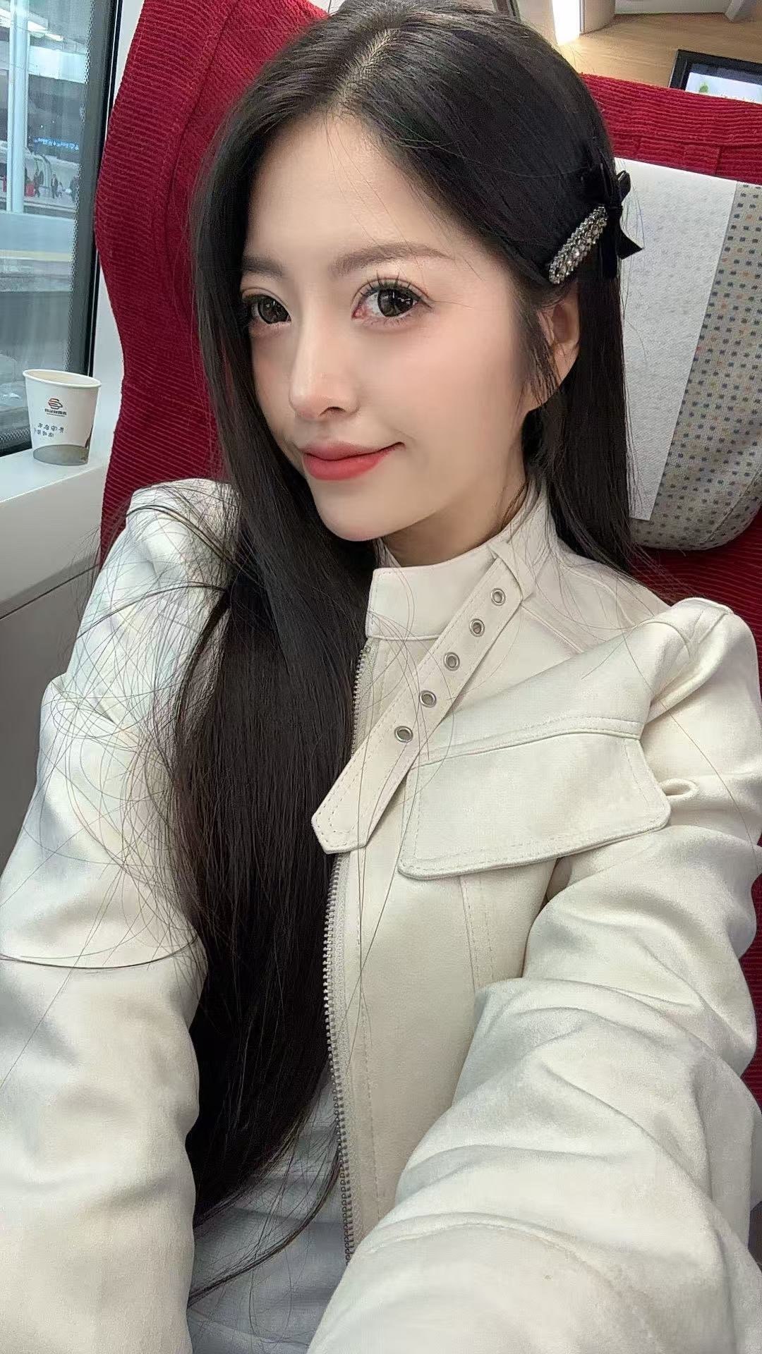 贵州 独山 30岁 166cm 102 B杯 无业 未婚未育听话乖巧,会各种情趣用品 提供情绪价值 粉嫩紧 奶头敏感 型好看 水多 活好 圈子干净 上配合好 抽烟纹身:后脖子一个小太阳 SM:否 无套:可 口交:可 过夜:可 同居:可 可飞:可 价格:20 特点:未婚未育听话乖巧,会各种情趣用品 提供情绪价值 粉嫩紧 奶头敏感 型好看 水多 活好 圈子干净 上配合好