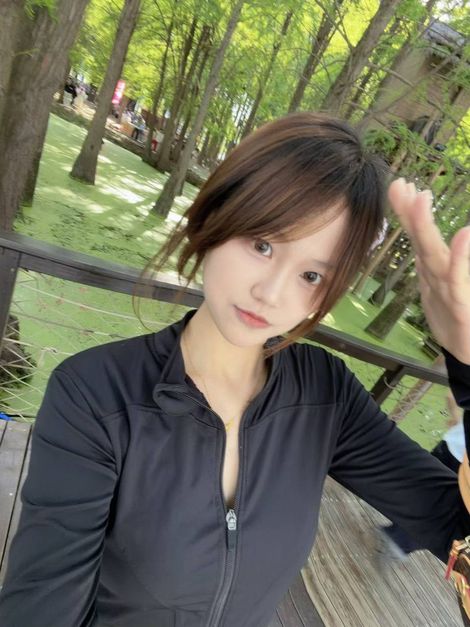 江苏 苏州 19岁 181cm 111 B杯 学生 大长腿 腿比命长 身高全在腿上 可甜可御 懂礼仪谈吐文雅有素质 长相甜美 情绪稳定 在校大学生 圈子干净平时上完课就去兼职 没有乱七八糟的圈子 喜欢cos 可以穿你喜欢的丝袜 抽烟纹身:无抽烟有纹身 SM:否 无套:可 口交:可 过夜:可 同居:可 可飞:可 价格:8 特点:大长腿 腿比命长 身高全在腿上 可甜可御 懂礼仪谈吐文雅有素质 长相甜美 情绪稳定 在校大学生 圈子干净平时上完课就去兼职 没有乱七八糟的圈子 喜欢cos 可以穿你喜欢的丝袜