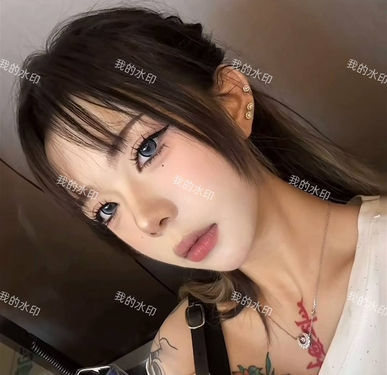 河南 开封 18岁 163cm 97 B杯 学生 玩得开 说话直 不会绕弯子 可以提供情绪价值 不会内耗 没有心机 抽烟纹身:有纹身 抽烟 SM:是 无套:可 口交:可 过夜:可 同居:否 可飞:可 价格:30 特点:玩得开 说话直 不会绕弯子 可以提供情绪价值 不会内耗 没有心机