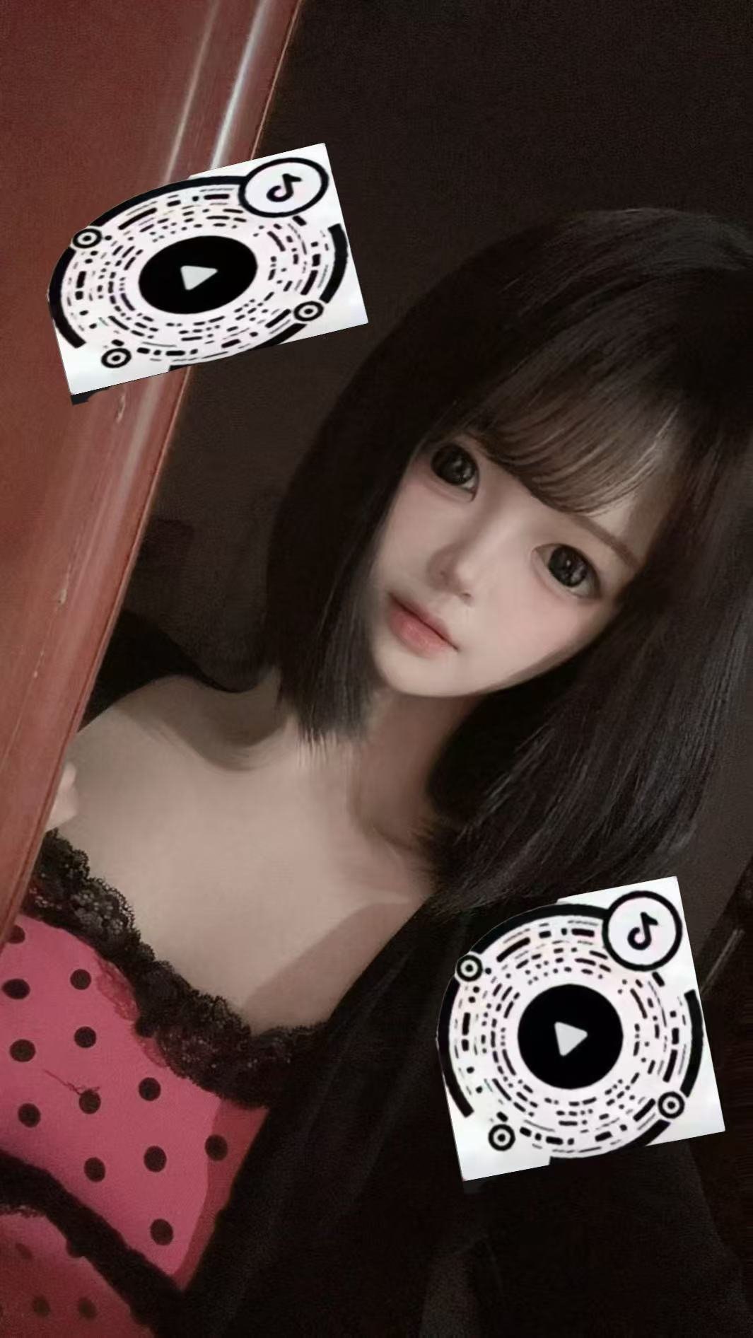 河北 石家庄 18岁 164cm 104 C杯 无 身材好声音好听长得漂亮,小辣椒。 抽烟纹身:无 SM:否 无套:否 口交:否 过夜:可 同居:可 可飞:石家庄(开名宿) 价格:90 特点:身材好声音好听长得漂亮,小辣椒。