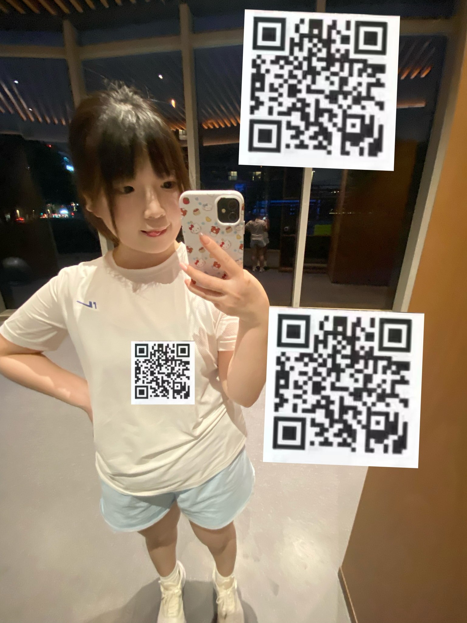 上海 闵行 23岁 160cm 115 B杯 运营 可撒娇 会提供情绪价值颜射 抽烟纹身:无 SM:是 无套:否 口交:可 过夜:可 同居:否 可飞:可 价格:33 特点:可撒娇 会提供情绪价值颜射