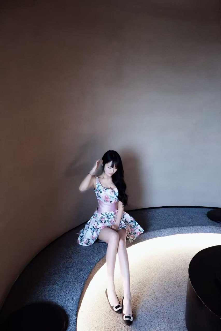 河南 安阳 23岁 171cm 94 B杯 主播 甜御 抽烟纹身:无 SM:否 无套:否 口交:可 过夜:可 同居:可 可飞:能 价格:9 特点:甜御