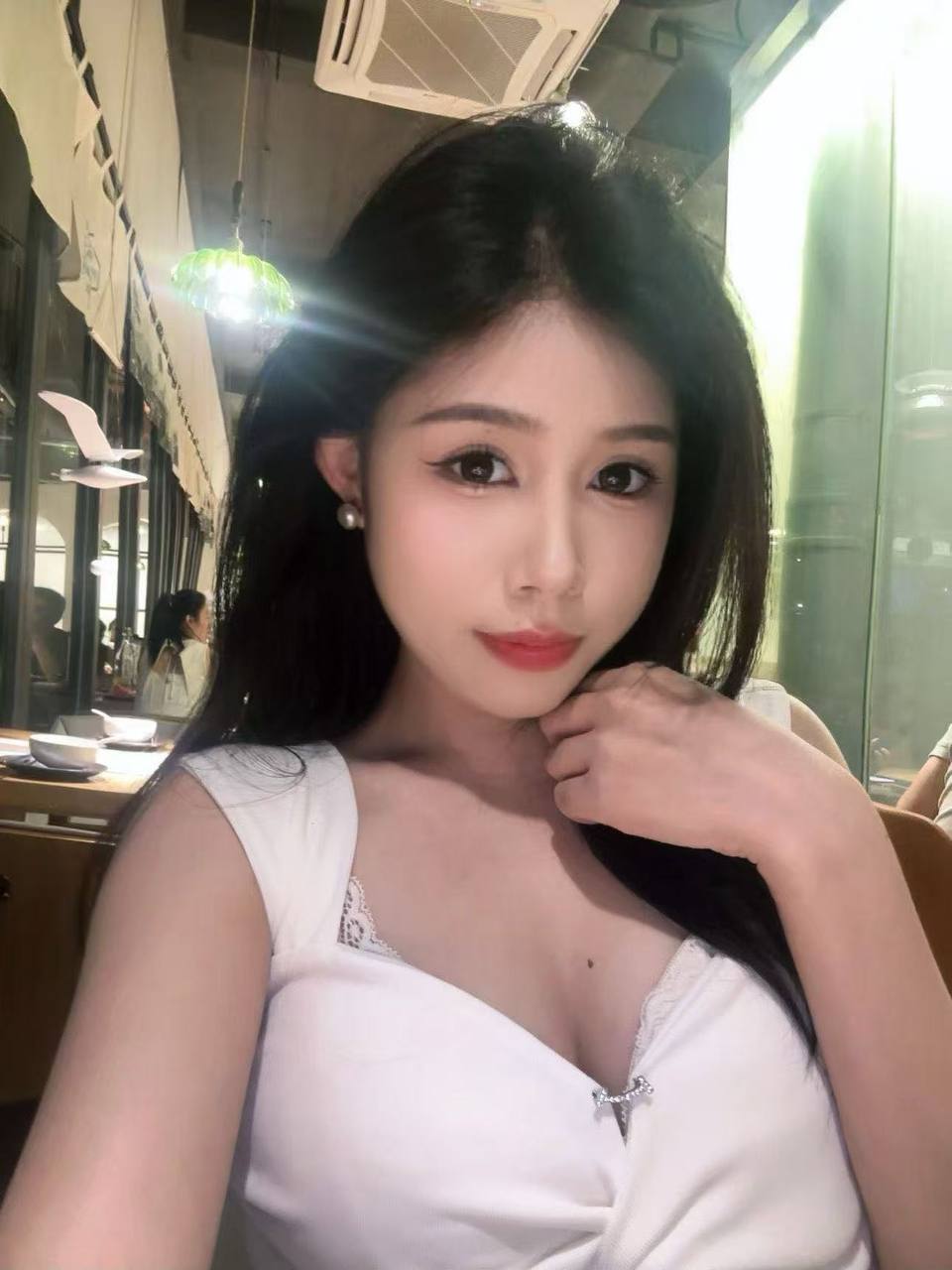 广东 深圳 24岁 153cm 88 B杯 自媒体 会唱歌,活泼乐观,接触异性少,听话懂事,乖巧伶俐,可盐可甜,小鸟依人,配合度高,接受程度高,小反差,会提供情绪价值 抽烟纹身:无 SM:轻微 无套:否 口交:可 过夜:可 同居:可 可飞:可 价格:7 特点:会唱歌,活泼乐观,接触异性少,听话懂事,乖巧伶俐,可盐可甜,小鸟依人,配合度高,接受程度高,小反差,会提供情绪价值