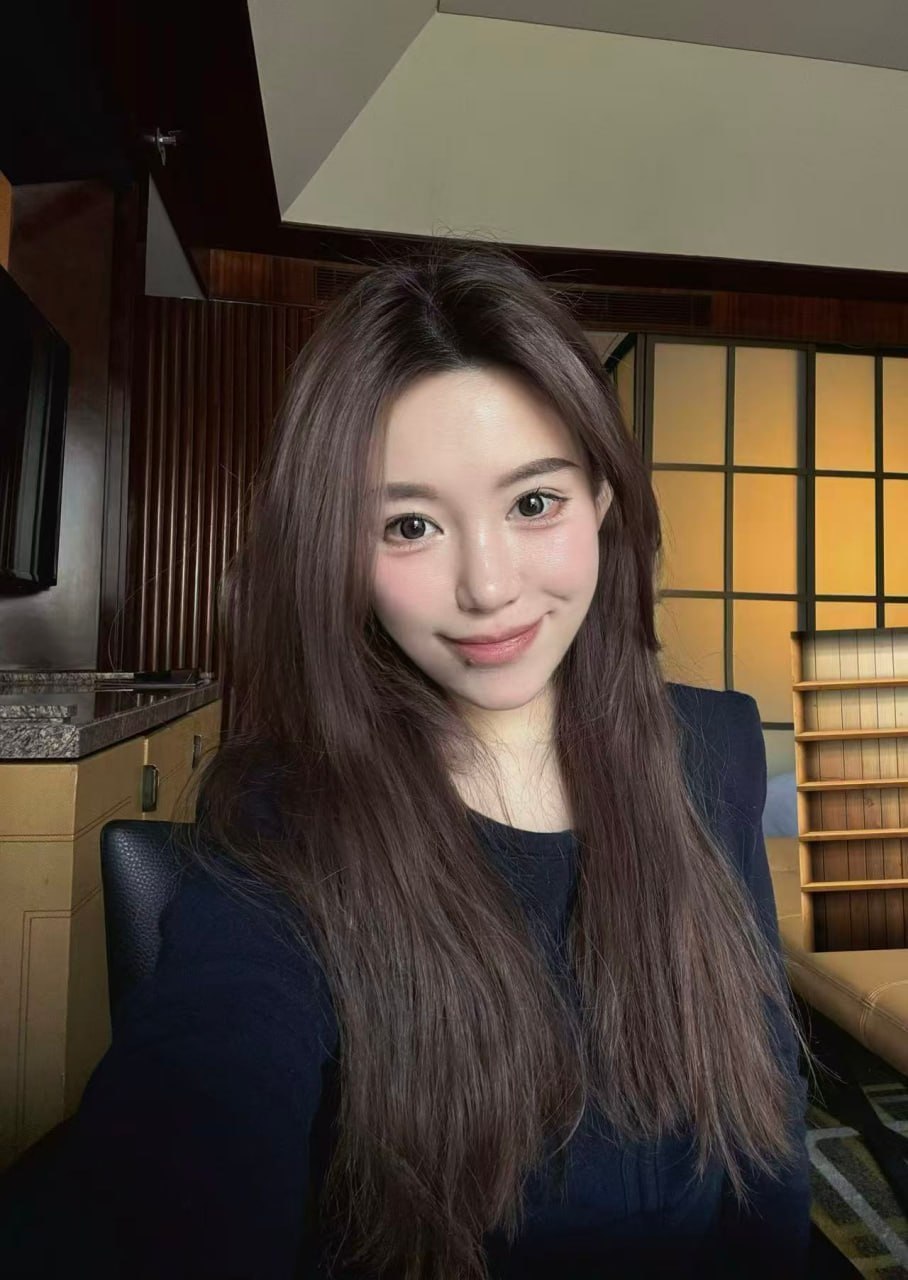 山东 青岛 25岁 160cm 90 A杯 美术老师 性格好,聊得来,可以提供情绪价值 抽烟纹身:无 SM:否 无套:否 口交:可 过夜:可 同居:可 可飞:可 价格:30 特点:性格好,聊得来,可以提供情绪价值