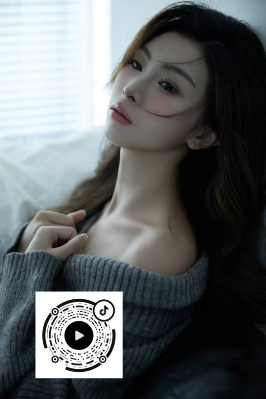 重庆 重庆 25岁 156cm 79 B杯 培训机构老师 不事精,听话 抽烟纹身:无 无套:可 口交:可 过夜:可 可飞:可周边城市 价格:4 特点:不事精,听话