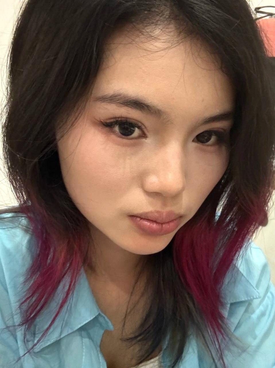 山东 聊城 23岁 160cm 106 待业 第一次下海,可SM,圈子干净,私生活简单。会给你满满情绪价值。温柔体贴型。声音好听 抽烟纹身:有纹身 SM:是 无套:否 口交:否 过夜:可 同居:否 可飞:可 价格:6-12 特点:第一次下海,可SM,圈子干净,私生活简单。会给你满满情绪价值。温柔体贴型。声音好听