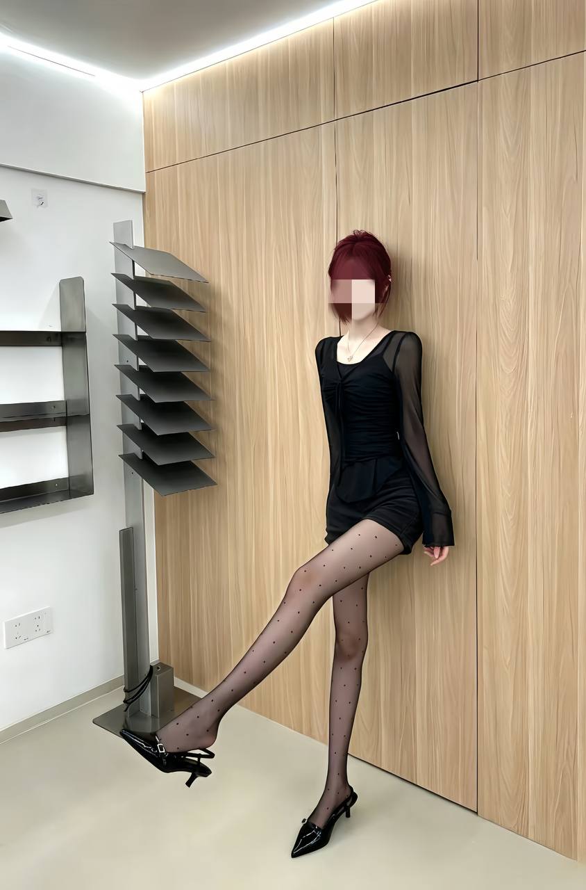 广东 惠州 18岁 172cm 96 B杯 身材比例好 腿长 腰细 开朗 外向 细节 会做饭 抽烟纹身:无 SM:可 无套:否 口交:可 过夜:可 同居:否 可飞:可 价格:2 特点:身材比例好 腿长 腰细 开朗 外向 细节 会做饭