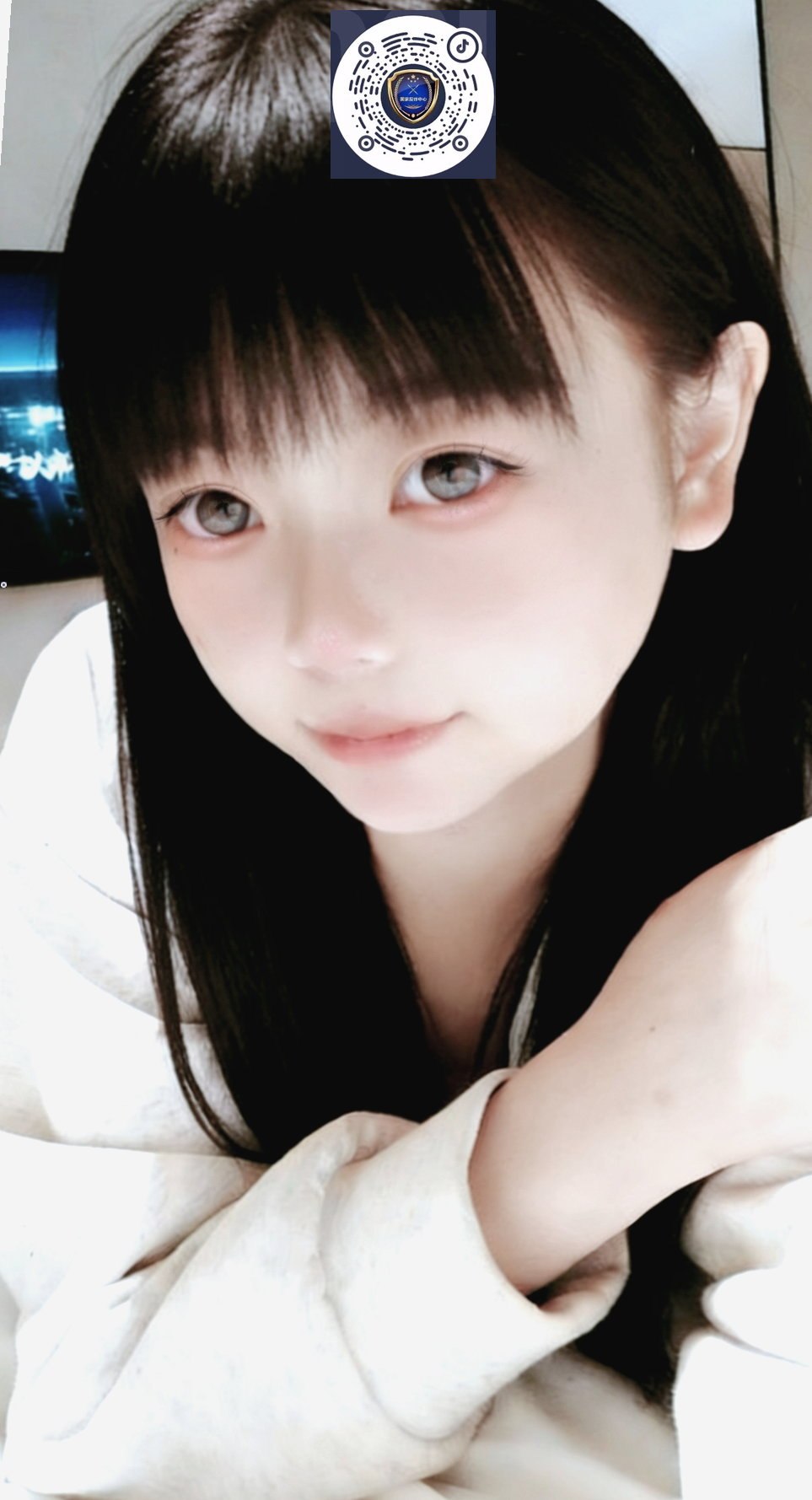 上海 上海 18岁 166cm 49 C杯 学生 第一次下海,可在安静内敛和活泼可爱中切换,叫床好听,来个老板狠狠的肏他小逼 期待老板来开发多姿势 不太会拍照 不上镜 本人比照片好看 学生妹一个 yyds 抽烟纹身:有纹身 SM:否 无套:否 口交:否 过夜:否 同居:否 可飞:可 价格:4-5-8 特点:第一次下海,可在安静内敛和活泼可爱中切换,叫床好听,来个老板狠狠的肏他小逼 期待老板来开发多姿势 不太会拍照 不上镜 本人比照片好看 学生妹一个 yyds