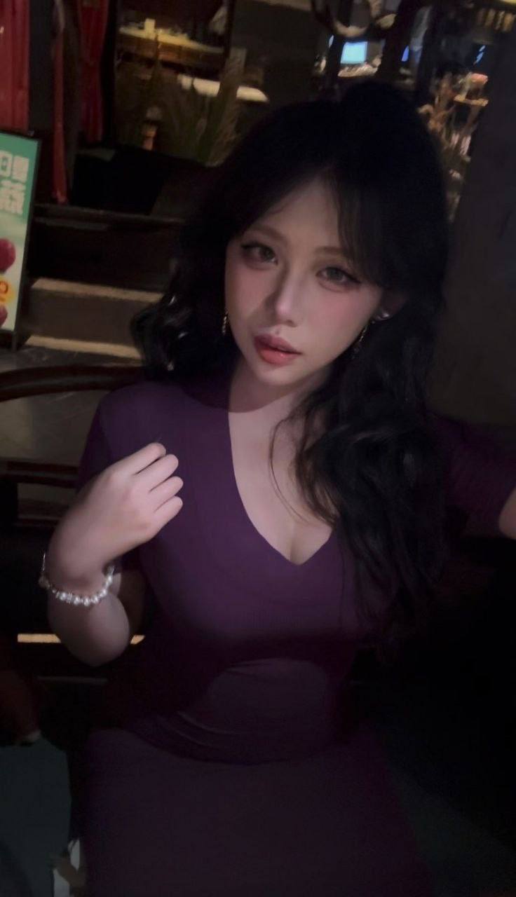 河南 新乡 19岁 166cm 50 C杯 学生 腿长奶白活好主动,前凸后翘,床上主动配合,水多喷水,性欲大,貌美如花,温文尔雅活泼开朗,会提供情绪价值,待开发更多的新玩法 抽烟纹身:无 SM:可 无套:可 口交:可 过夜:可 同居:可 可飞:可 价格:9 特点:腿长奶白活好主动,前凸后翘,床上主动配合,水多喷水,性欲大,貌美如花,温文尔雅活泼开朗,会提供情绪价值,待开发更多的新玩法