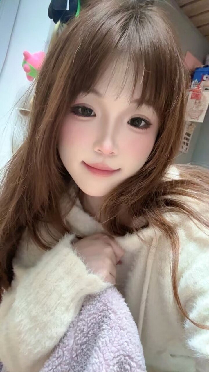 江西 南昌 20岁 157cm 80 B杯 学生 乖巧听话,学生紧,很容易就到位,能提供情绪价值 SM:否 无套:可 口交:可 过夜:可 同居:否 可飞:是 价格:8 特点:乖巧听话,学生紧,很容易就到位,能提供情绪价值