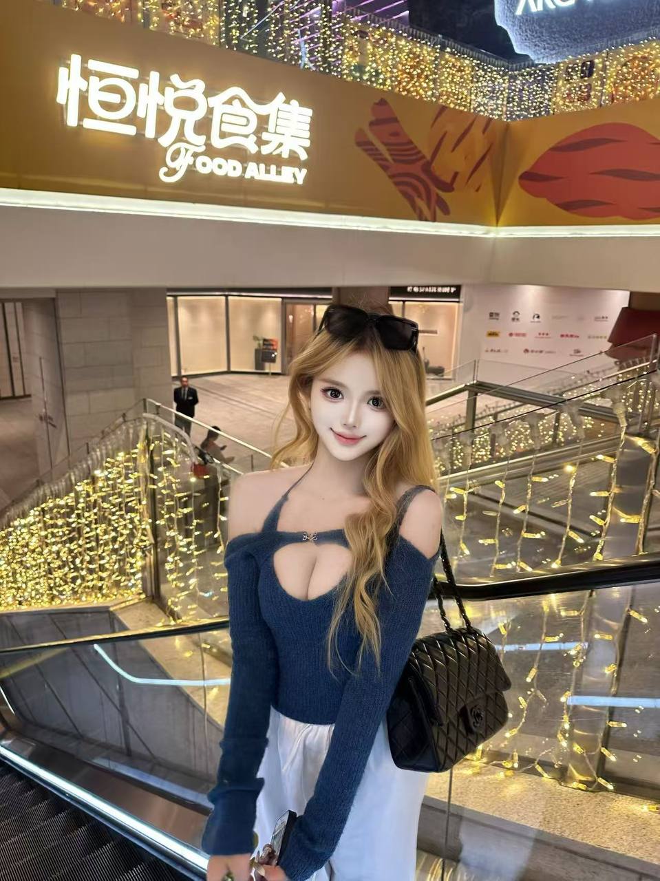 云南 昆明 20岁 166cm 92 C杯 学生 第一次接触 前凸后翘 皮肤白净 会弹钢琴善于交谈 圈子小无不良嗜好 抽烟纹身:无 SM:否 无套:可 口交:否 过夜:可 可飞:可 价格:8 特点:第一次接触 前凸后翘 皮肤白净 会弹钢琴善于交谈 圈子小无不良嗜好