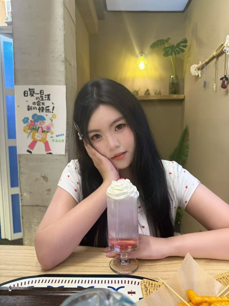 天津 蓟州 18岁 162cm 116 C杯 自由 听话 会说话 接受度高 抽烟纹身:无 SM:轻度 无套:可 口交:可 过夜:可 同居:否 可飞:可 价格:30 特点:听话 会说话 接受度高
