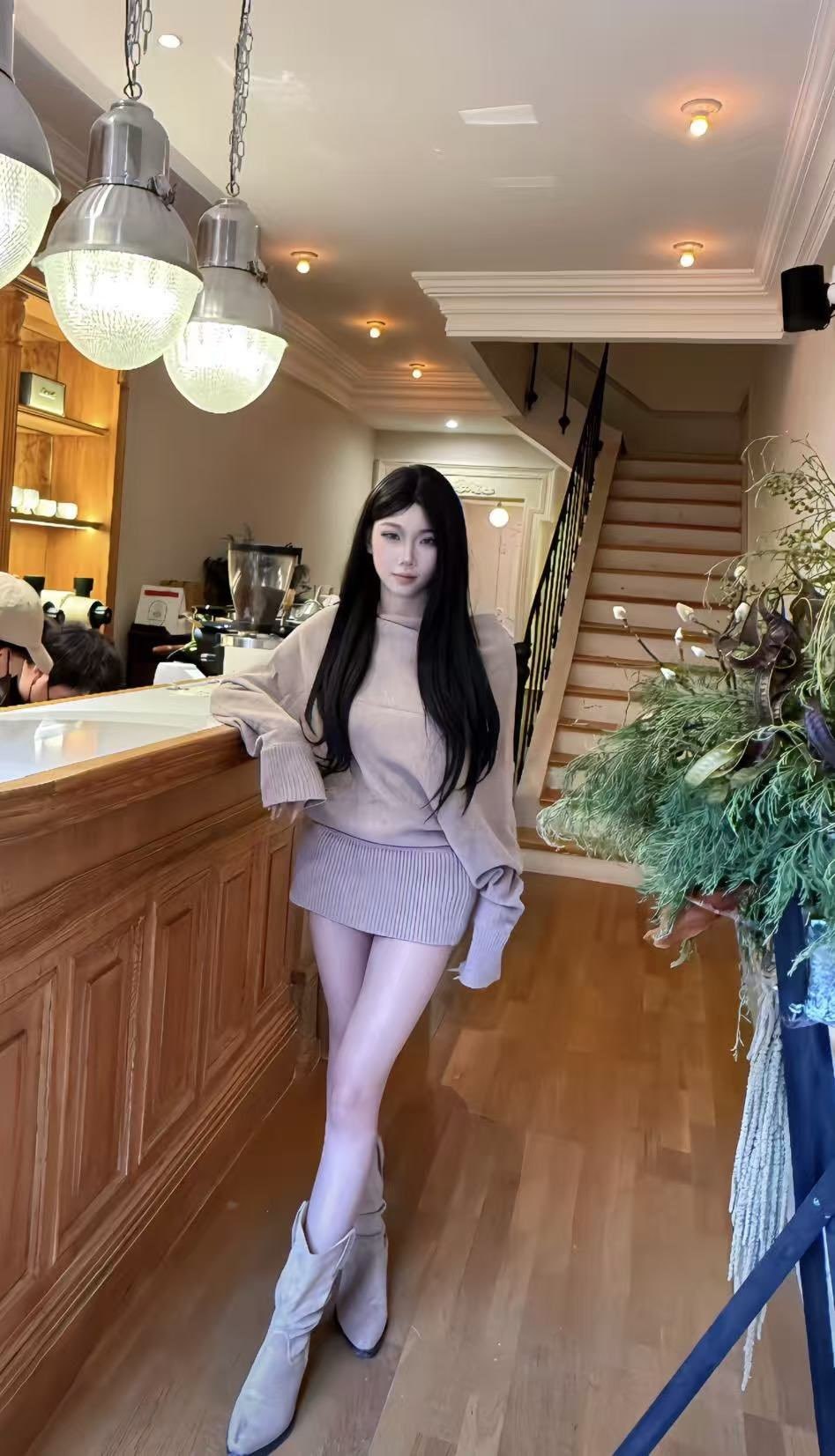 云南 昆明 18岁 170cm 90 B杯 兼职服装模特 颜值不错 身材好个子高腿长 懂事听话会配合 待人真诚和善 抽烟纹身:无 SM:否 无套:否 口交:可 过夜:可 同居:可 可飞:能 价格:10 特点:颜值不错 身材好个子高腿长 懂事听话会配合 待人真诚和善