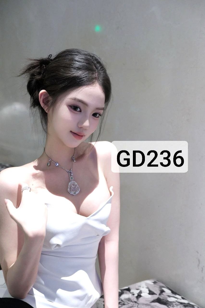 上海 上海 20岁 173cm 48 C杯 学生 网红,上海音乐学院声歌系古典美声,擅长各种声乐作品演绎,流行,兴趣爱好:高尔夫,个子高挑,大长腿,性格好,冷白皮,三点粉 抽烟纹身:无 SM:轻微 无套:否 口交:可 过夜:可 同居:可 可飞:可 价格:27 特点:网红,上海音乐学院声歌系古典美声,擅长各种声乐作品演绎,流行,兴趣爱好:高尔夫,个子高挑,大长腿,性格好,冷白皮,三点粉