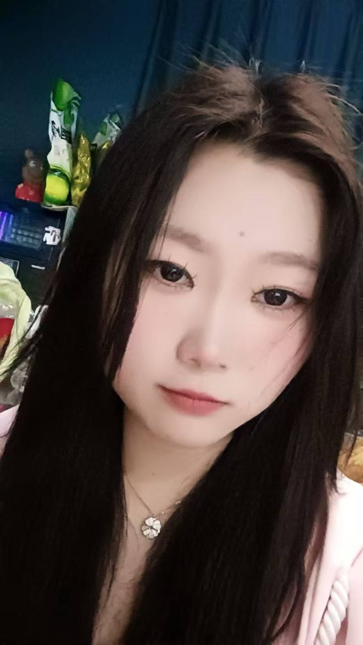 安徽 蚌埠 23岁 164cm 140 A杯 嘴甜,会做饭厨艺很好 抽烟纹身:无抽烟有纹身 SM:可 无套:否 口交:可 过夜:可 同居:否 可飞:可 价格:10 特点:嘴甜,会做饭厨艺很好