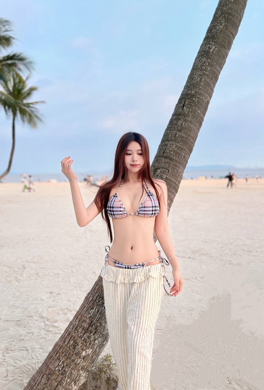 广东 广州 白云 19岁 160cm 82 C杯 学生 温柔体贴,懂事,为他人着想,甜美清纯,开朗,善解人意,谈吐文雅有素质,会给你满满的情绪价值 抽烟纹身:无 SM:否 无套:否 口交:可 过夜:可 同居:否 可飞:可 价格:12 特点:温柔体贴,懂事,为他人着想,甜美清纯,开朗,善解人意,谈吐文雅有素质,会给你满满的情绪价值