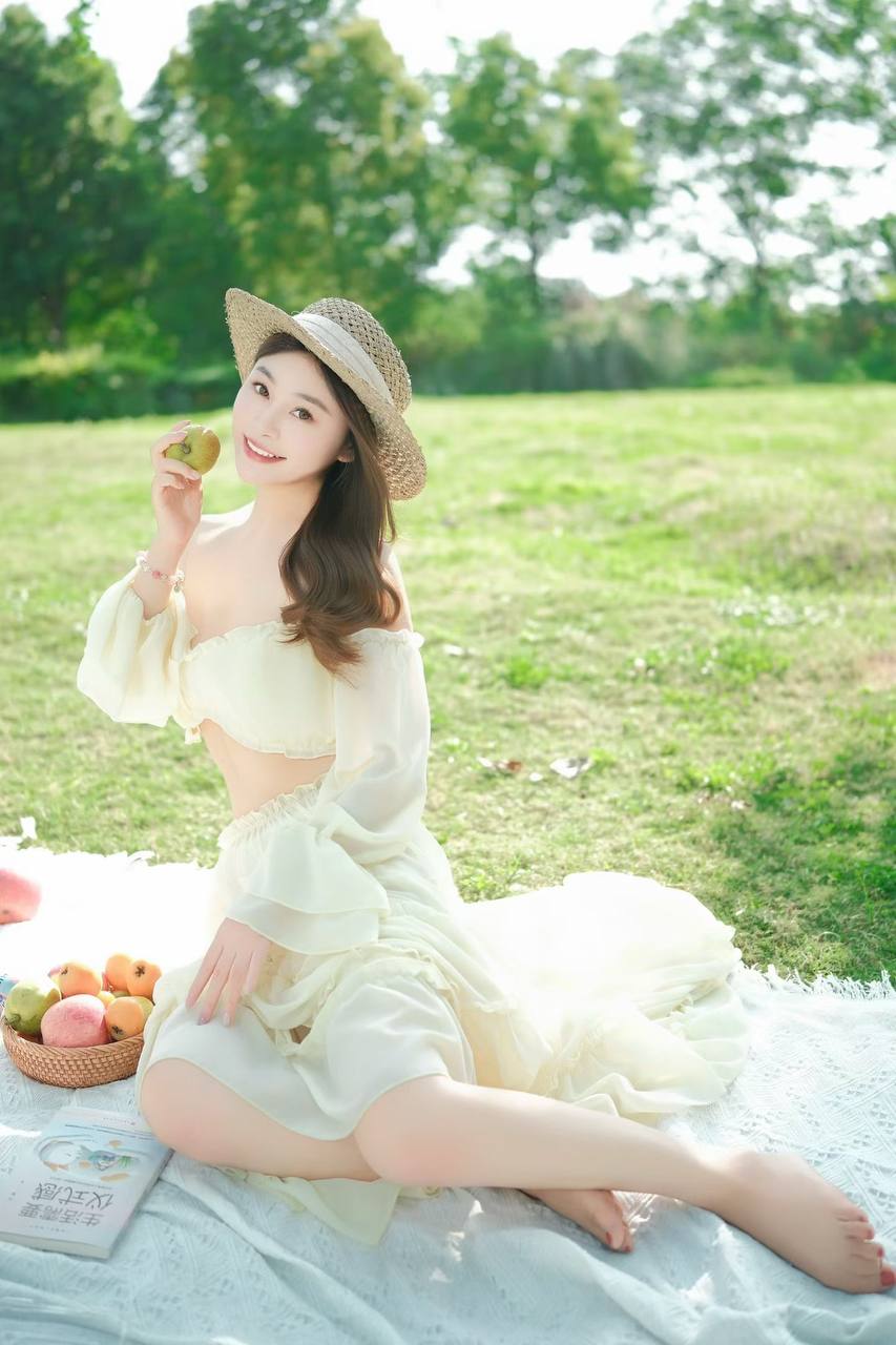 四川 成都 29岁 162cm 90 B杯 工作 风韵御姐!皮肤白 大长腿!温柔 声音好听 腿好看 身材比例好 纯天然 气质好 可御可甜 抽烟纹身:无 SM:是 无套:可 口交:可 过夜:可 同居:可 价格:15 特点:风韵御姐!皮肤白 大长腿!温柔 声音好听 腿好看 身材比例好 纯天然 气质好 可御可甜
