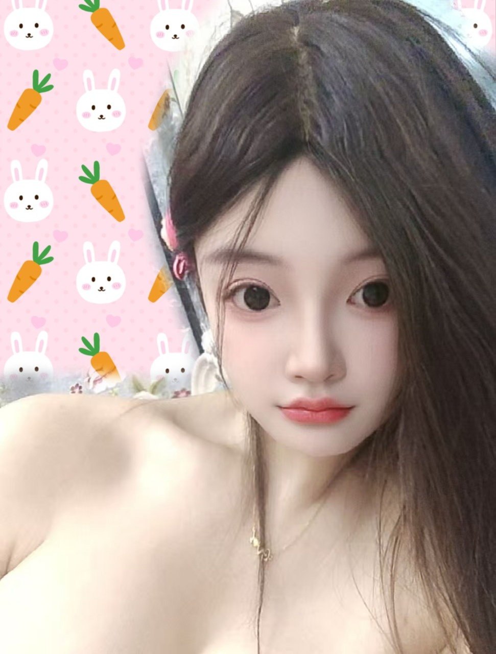 贵州 贵阳 20岁 170cm 95 C杯 学生 真🐻 无整无纹 人照一致 抽烟纹身:无 SM:轻 无套:否 口交:可 过夜:可 同居:可 可飞:可 价格:5 特点:真🐻 无整无纹 人照一致