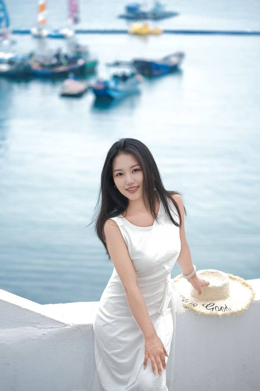 江苏 镇江 25岁 163cm 102 B杯 老师 气质型人妻少妇,高配合度,活好不黏人,温柔不懂事,会喷水 抽烟纹身:无 SM:否 无套:可 口交:可 过夜:可 同居:否 可飞:可 价格:9 特点:气质型人妻少妇,高配合度,活好不黏人,温柔不懂事,会喷水