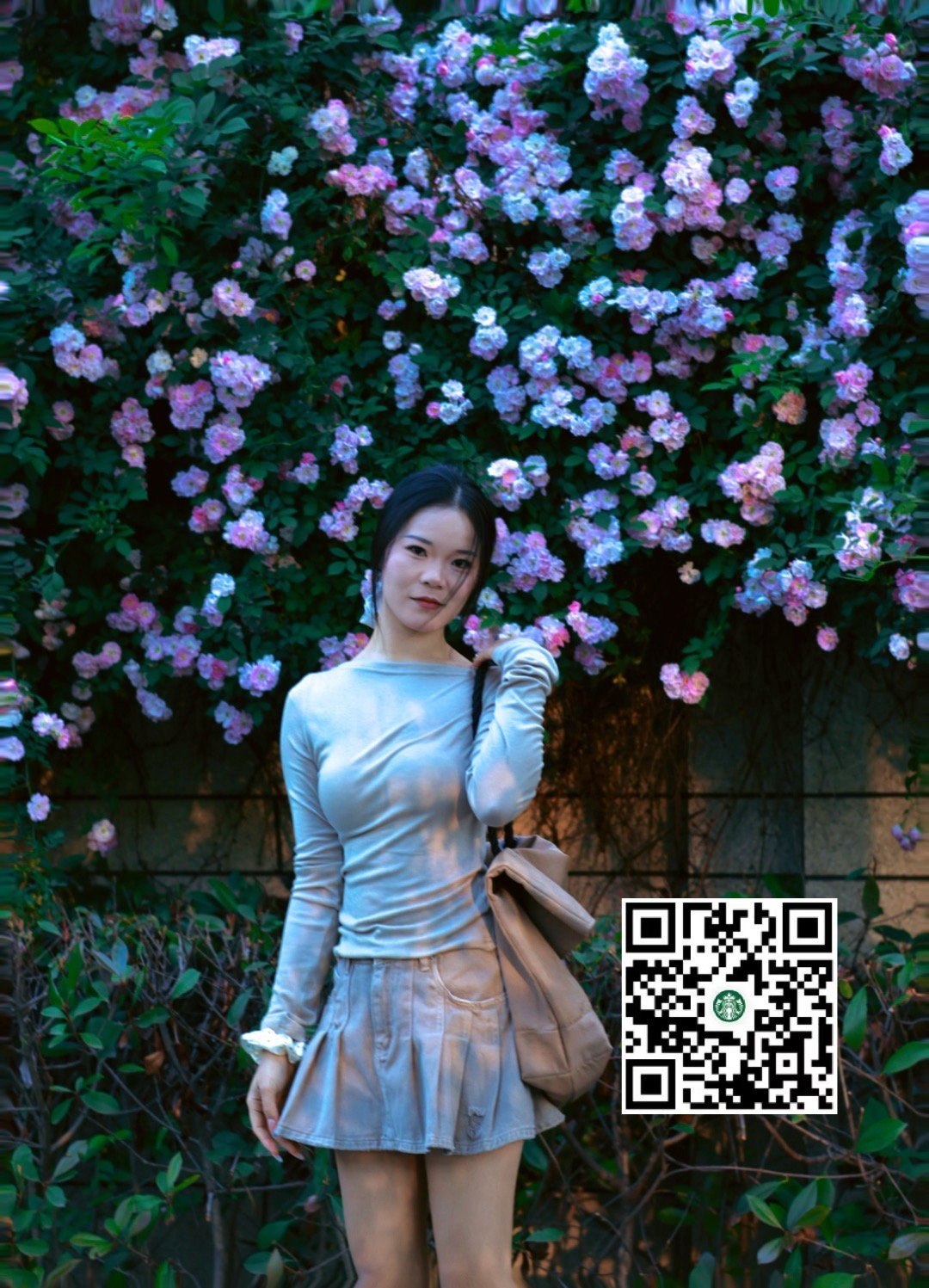 浙江 嘉兴 26岁 158cm 100 B杯 无业 反差大 懂得情绪价值 抽烟纹身:无 SM:轻微 无套:可 口交:可 过夜:可 同居:可 可飞:可 价格:6 特点:反差大 懂得情绪价值