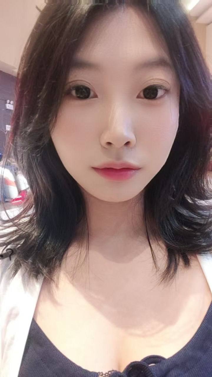 广西 桂林 28岁 165cm 112 C杯 听话 少妇 活好 抽烟纹身:无 SM:否 无套:否 口交:可 过夜:可 同居:否 可飞:可以 价格:4.5 特点:听话 少妇 活好