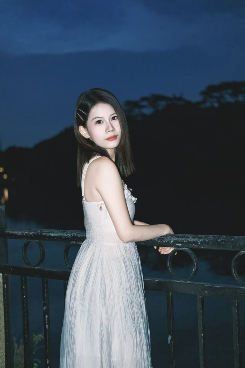 广东 广州 25岁 157cm 95 A杯 老师 一本毕业 长相气质型,全身无整,腰细屁股大,腰臀比优异 性格温柔体贴,听话,绝对服从,懂事,不该问的不问 会跳爵士舞,会英语 抽烟纹身:无 SM:否 无套:可 口交:可 过夜:可 同居:可 可飞:可 价格:10 特点:一本毕业 长相气质型,全身无整,腰细屁股大,腰臀比优异 性格温柔体贴,听话,绝对服从,懂事,不该问的不问 会跳爵士舞,会英语