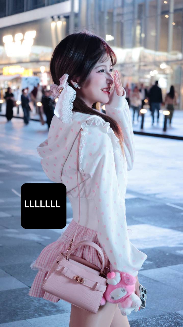 安徽 合肥 19岁 158cm 47 C杯 副店长 美术生 无整 小巧风嘴甜 肉乎乎的情商高 性格活泼可爱 不妖艳 简单妹妹 跟我待一起的会永远20岁 抽烟纹身:不抽烟有纹身 SM:能中度 无套:看情况 口交:可 过夜:可 同居:否 可飞:可 价格:25 特点:美术生 无整 小巧风嘴甜 肉乎乎的情商高 性格活泼可爱 不妖艳 简单妹妹 跟我待一起的会永远20岁