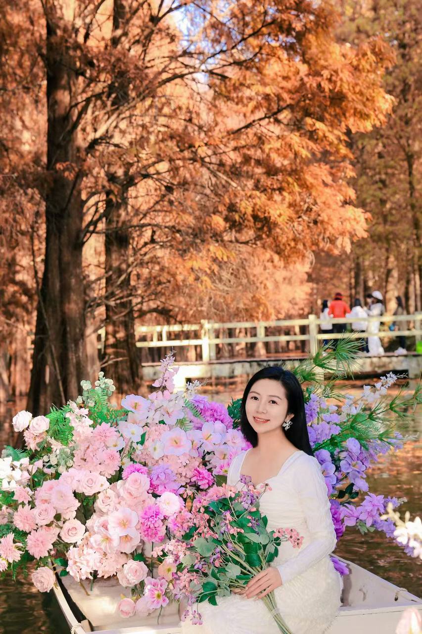 江苏 扬州 28岁 158cm 52 B杯 美业 水多臀翘,本人更好看,有情调,听话懂事,贴心守护你的感受,情绪价值满分,陪你享受舒适私密时刻 抽烟纹身:无 SM:否 无套:可 口交:可 过夜:可 同居:可 可飞:可 价格:4-8 特点:水多臀翘,本人更好看,有情调,听话懂事,贴心守护你的感受,情绪价值满分,陪你享受舒适私密时刻