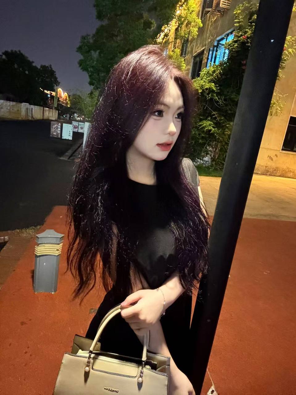 浙江 杭州 19岁 165cm 110 C杯 无 胸大,放得开,听话,不装 抽烟纹身:无 SM:是 无套:可 口交:可 过夜:可 同居:可 可飞:可 价格:50 特点:胸大,放得开,听话,不装