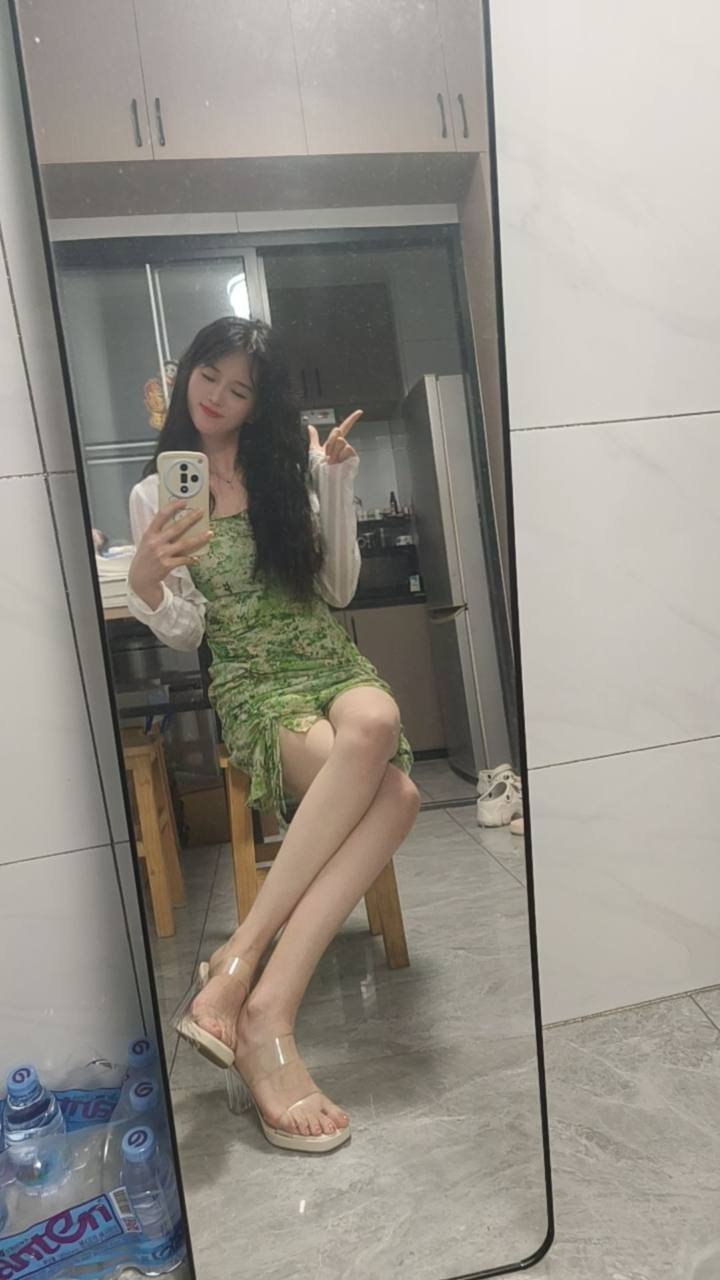福建 福州 22岁 162cm 97 B杯 护士 会撒娇,性格温柔甜美,乖 抽烟纹身:无 SM:否 无套:可 口交:可 过夜:可 可飞:否 价格:15 特点:会撒娇,性格温柔甜美,乖