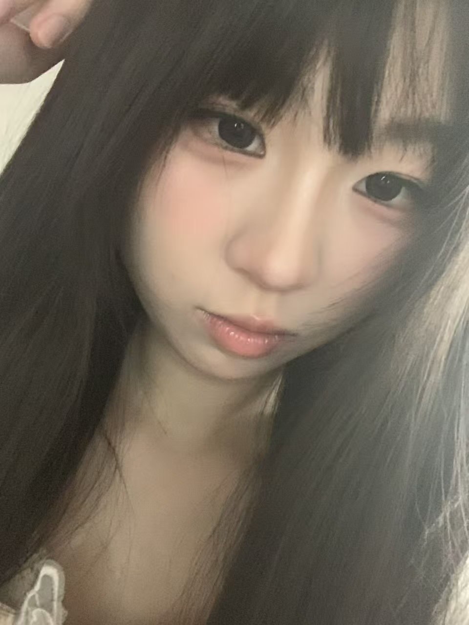 河北 石家庄 18岁 170cm 105 D杯 学生 肤白貌美 性格脾气很好 温良听话 提供情绪价值 接受度高 抽烟纹身:无 SM:是 无套:可 口交:可 过夜:可 同居:可 可飞:可 价格:10 特点:肤白貌美 性格脾气很好 温良听话 提供情绪价值 接受度高