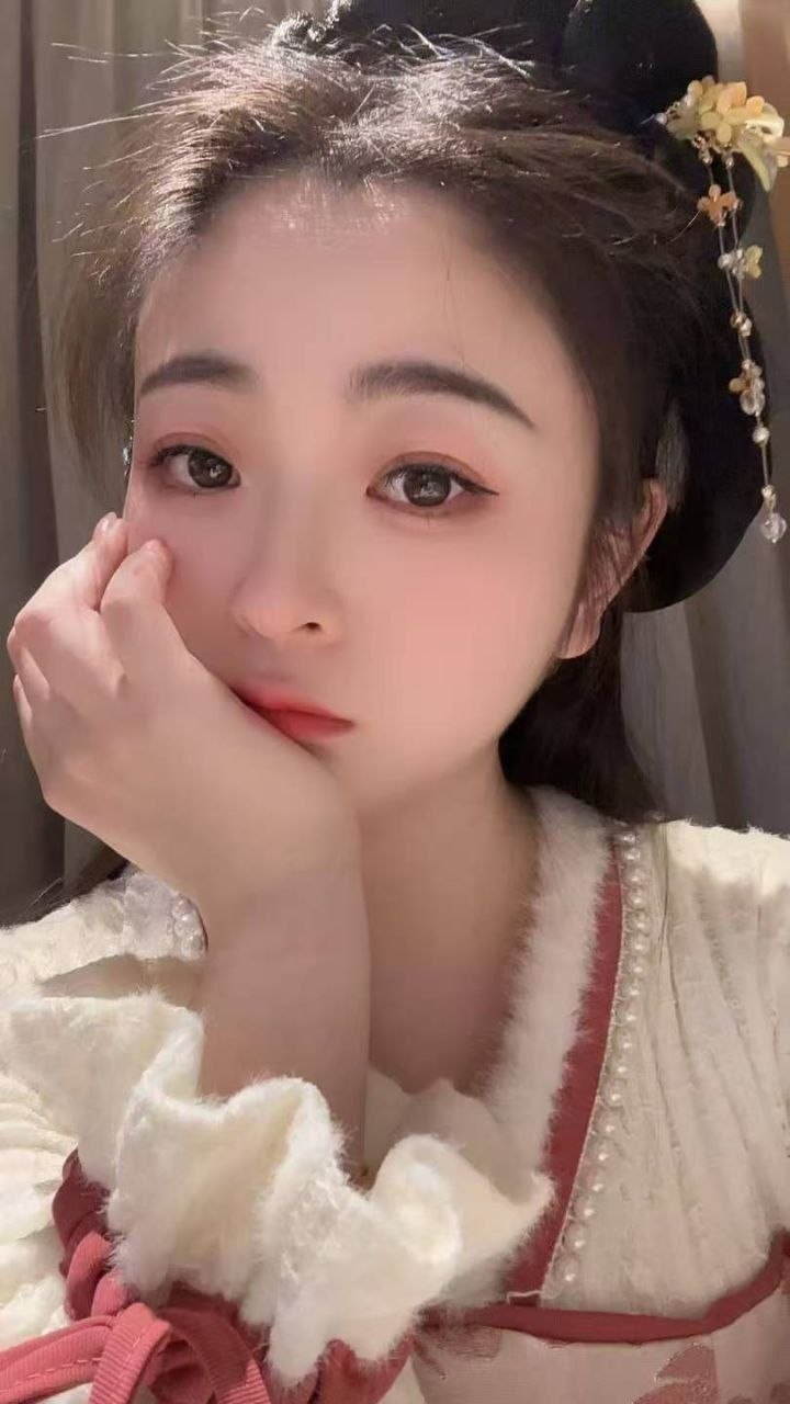 江苏 苏州 20岁 162cm 90 D杯 学生 小萝莉,声音好听,性格温柔,会来事,情绪价值给足 SM:否 无套:可 口交:可 过夜:可 同居:否 可飞:附近城市,不能太远 价格:13 特点:小萝莉,声音好听,性格温柔,会来事,情绪价值给足