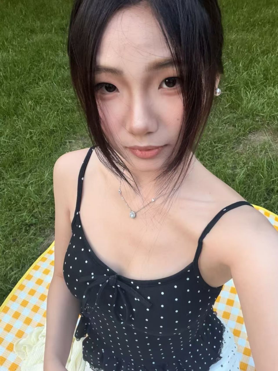 江苏 南京 20岁 166cm 98 B杯 学生 艺术生,身材好,事情少 抽烟纹身:无 SM:否 无套:否 口交:可 过夜:可 同居:否 可飞:可 不是很远可以 价格:5 特点:艺术生,身材好,事情少