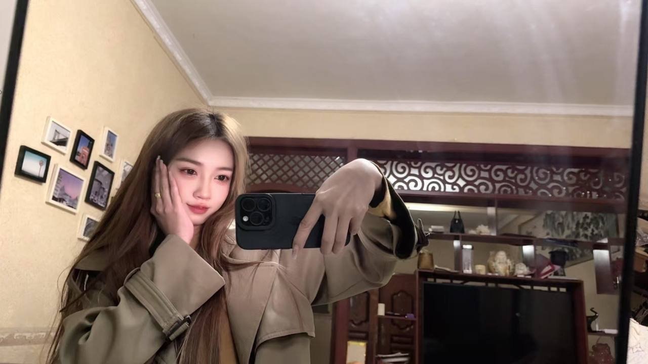 云南 昆明 27岁 158cm 80 A杯 漂亮有活力 乖巧懂事听话 性格好 人有趣 提供情绪价值 配合度高 抽烟纹身:有纹身 SM:否 无套:可 口交:可 过夜:可 同居:否 可飞:可 价格:7.5 特点:漂亮有活力 乖巧懂事听话 性格好 人有趣 提供情绪价值 配合度高