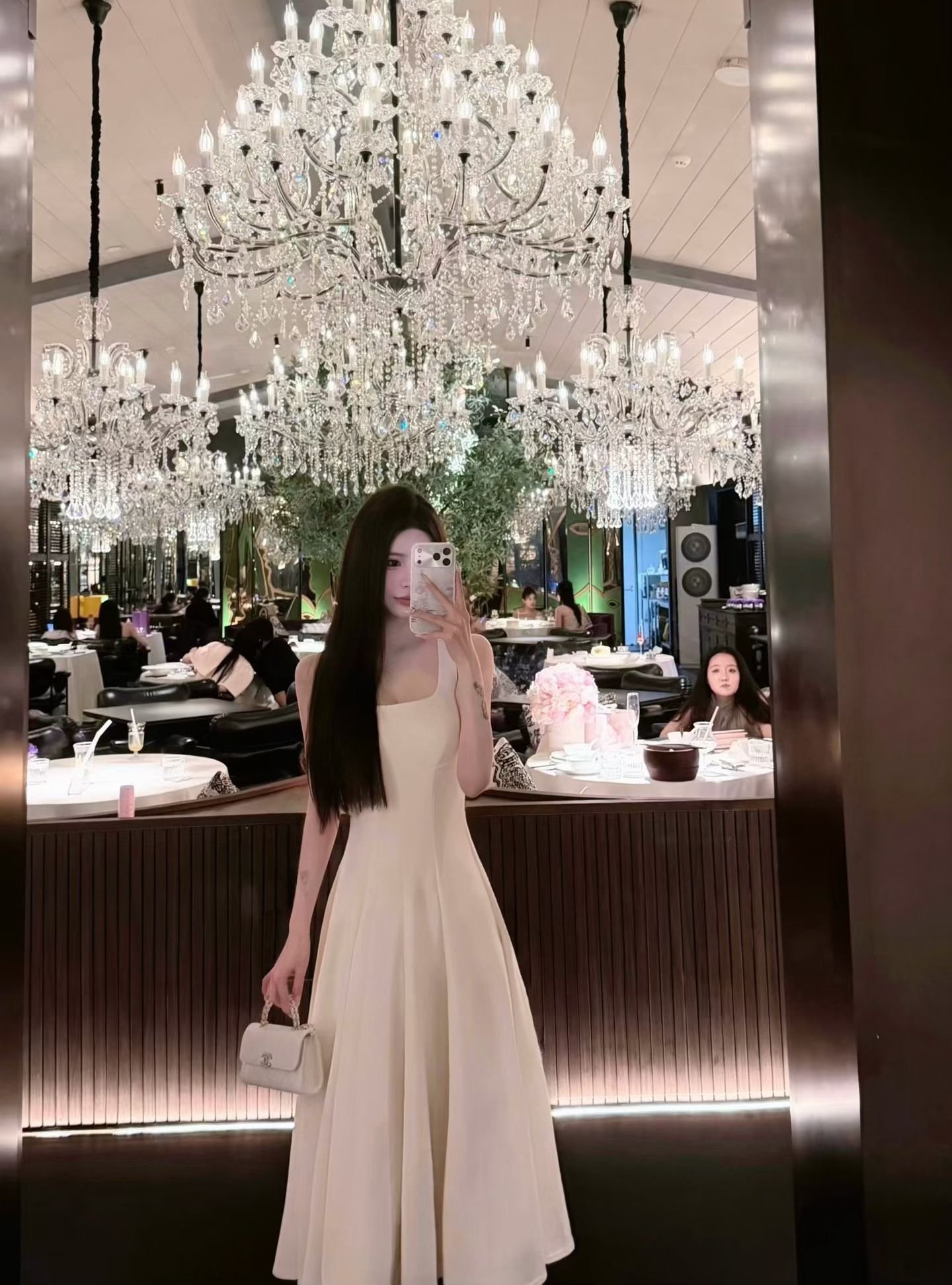 浙江 杭州 24岁 170cm 92 B杯 漂亮身材好 抽烟纹身:无 无套:否 口交:可 过夜:可 同居:看情况 可飞:可 价格:20 特点:漂亮身材好